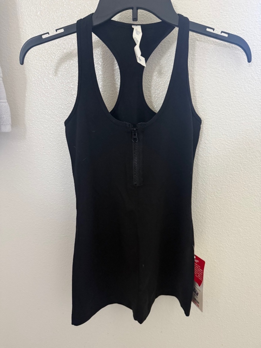 NWT Lululemon Racerback Tank SE with Zipper in Front Black Sz 4